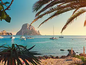 famous,,empty,and,beautiful,cala,d'hort,beach,,in,summer,very