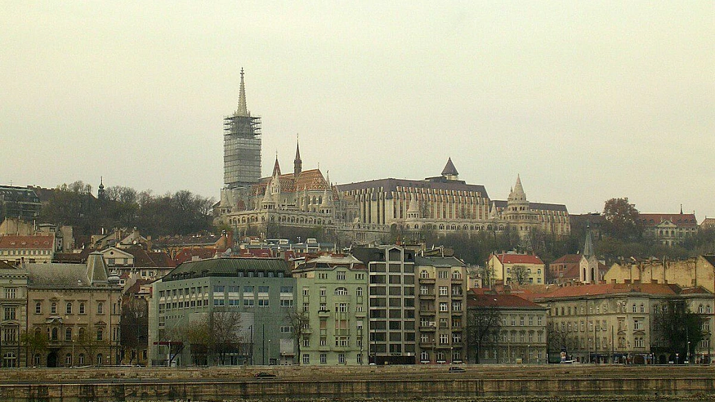 tre donne a budapest