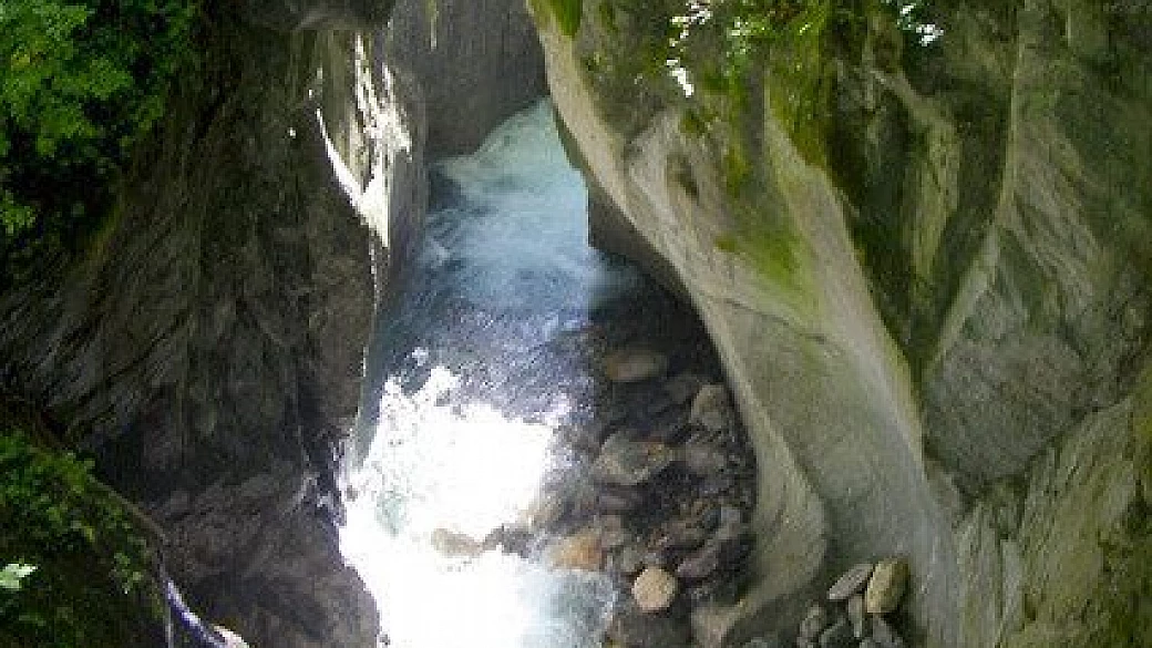 st. etienne-le-laus val bene una messa?