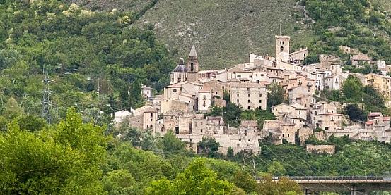 In Abruzzo per la festa dei serpari di Cocullo