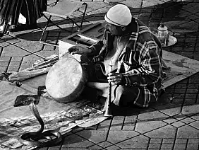 accampamento-di-nomadi-8av3u