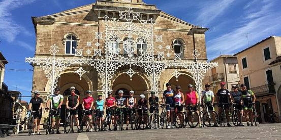active abruzzo “culto”, il tour cicloturistico tra le meraviglie storico-paesaggistiche della regione