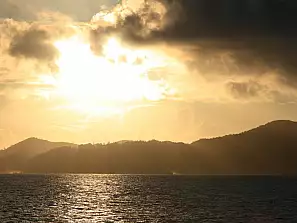 tramonto allle seychelles