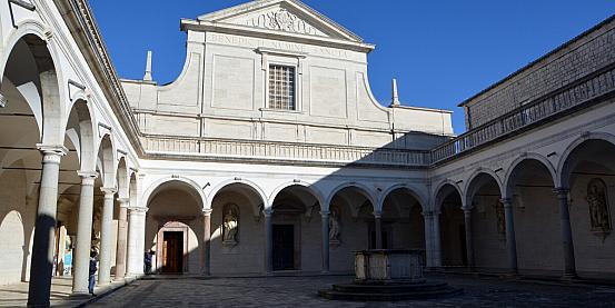 abbazia di montecassino: facciata
