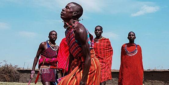 Masai in una danza locale