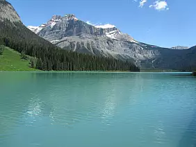 banff-national-park-dz3ft