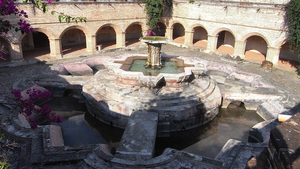 tre fanciulle alla scoperta del guatemala e del belize