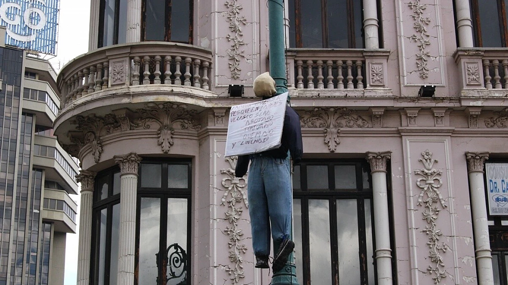 travolgente e ribelle la paz: ritratto di una capitale a metà