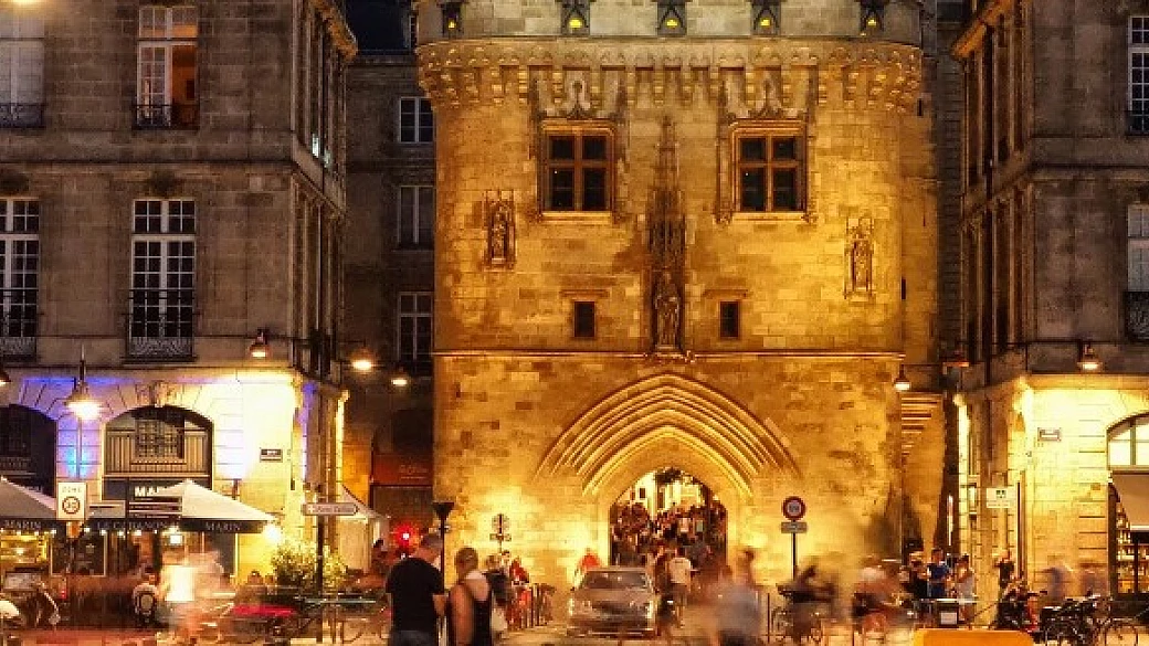 perché bordeaux non è solo un colore