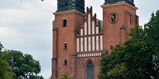 poznan: la cattedrale di ostrow tumski di isola