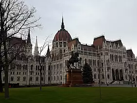 budapest-pv9ue