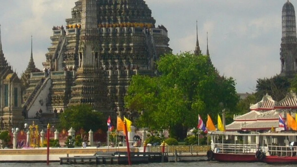 dalla caotica quanto meravigliosa bangkok alla tranquilla koh kood, passando per il maestoso angkor wat