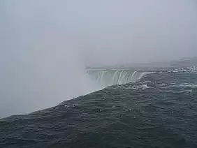 cascate-del-niagara-natura-qxt1j