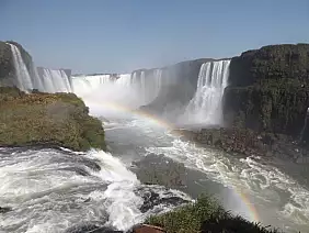 cascate-iguazu-kpnw6