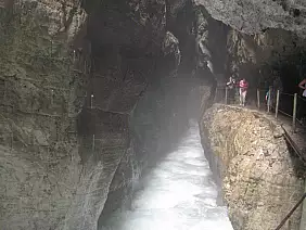 castello-di-neuschwanstein-xs9we