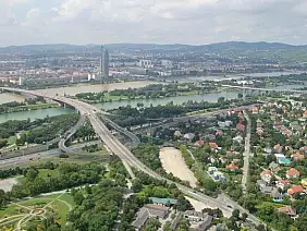 castello-di-schonbrunn-palazzo-dzv6b