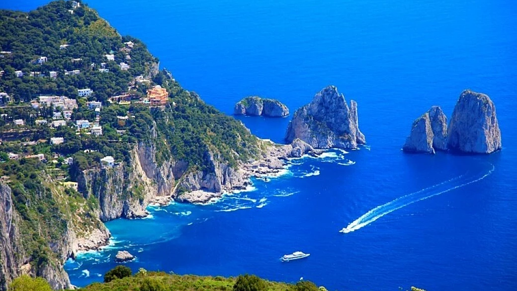 vacanze a capri: la guida di viaggio