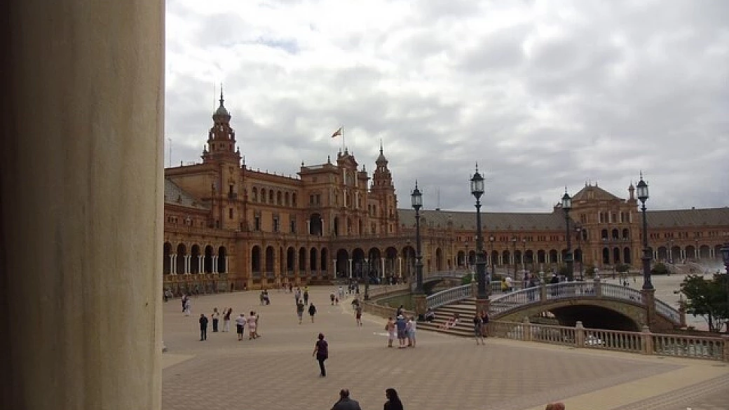 siviglia, città coinvolgente dal fascino andaluso