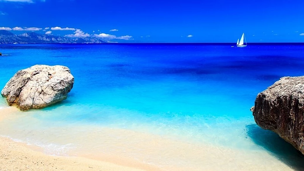 5 posti di mare tranquilli in italia perfetti per una vacanza