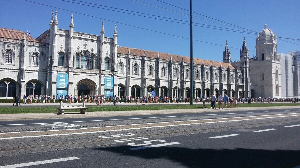 tour da lisbona a porto