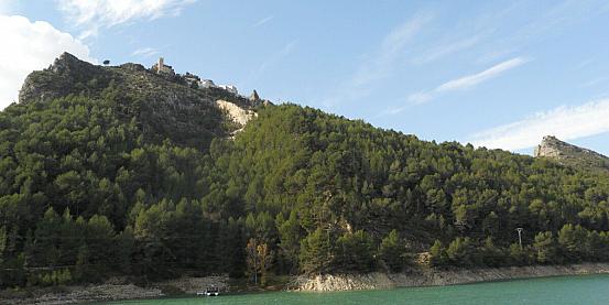 lago e castello di guadalest