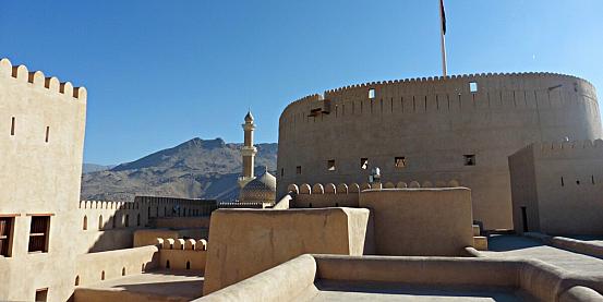 Oman, la magia del sultanato in 12 giorni fai da te