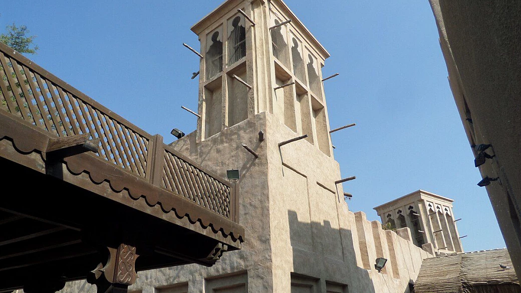 in crociera tra emirati arabi e oman