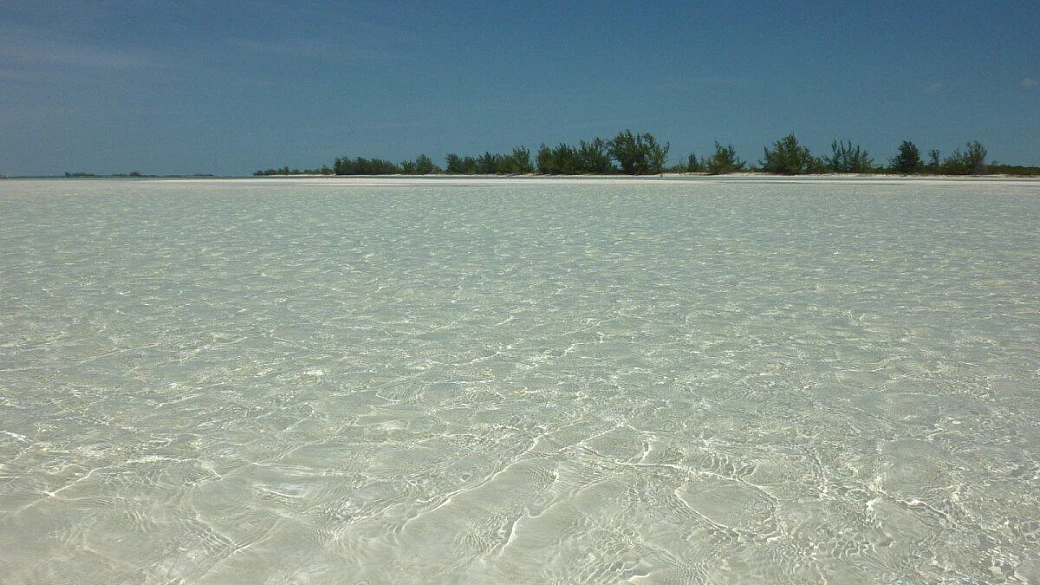 cuba a cayo largo...