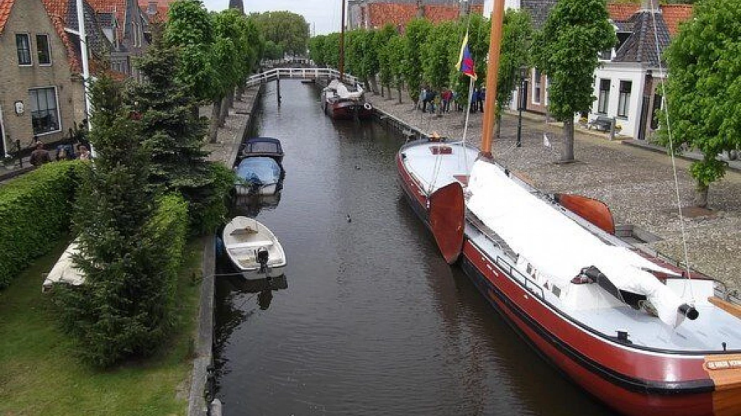 olanda. giro nella frisia. tremila chilometri di percorso navigabile in una zona di 2.000 kmq