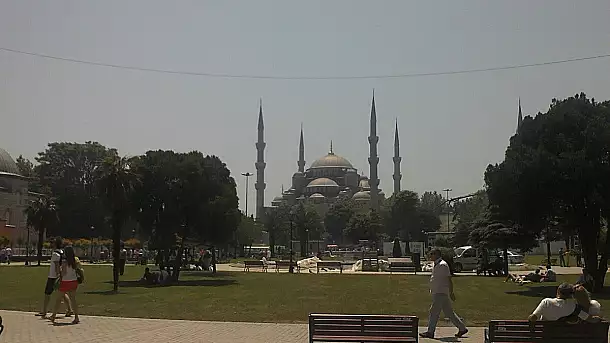 istanbul, una città tra oriente ed occidente