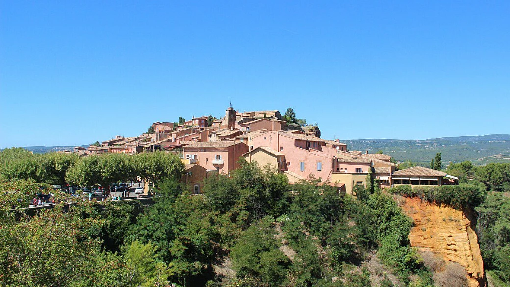 provenza under 12: tra terra e cielo passando da un ponte