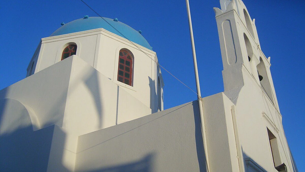 santorini vs folegandros