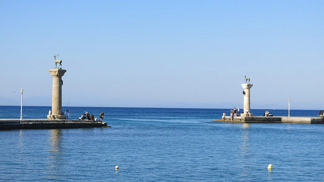 rodi, tra mare e cultura