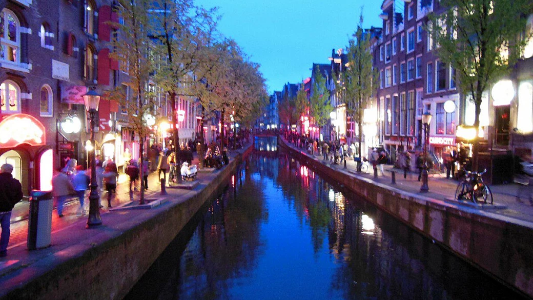 amsterdam tra canali e mulini