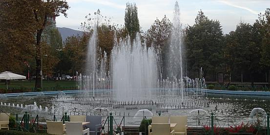Tirana capitale emergente tra antico e moderno 12