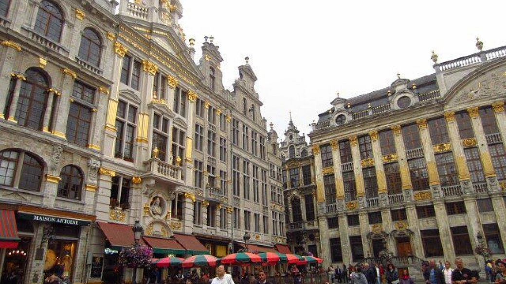 bruxelles tra waffles e grand place
