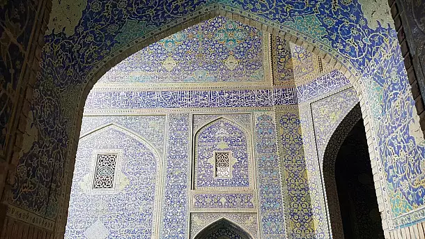 iran: viaggio tra l'antica persia e l'islam