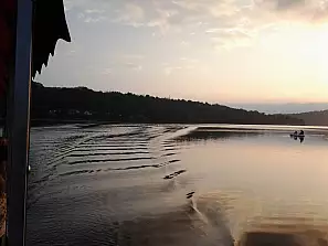 tramonto sul lago di viverone