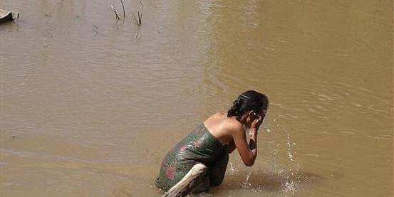 bagno nel Mekong