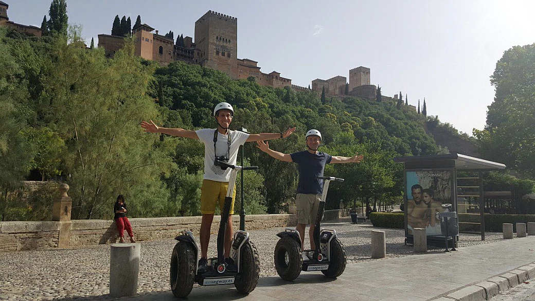 cuocendo sotto il sole di di luglio dell'andalusia
