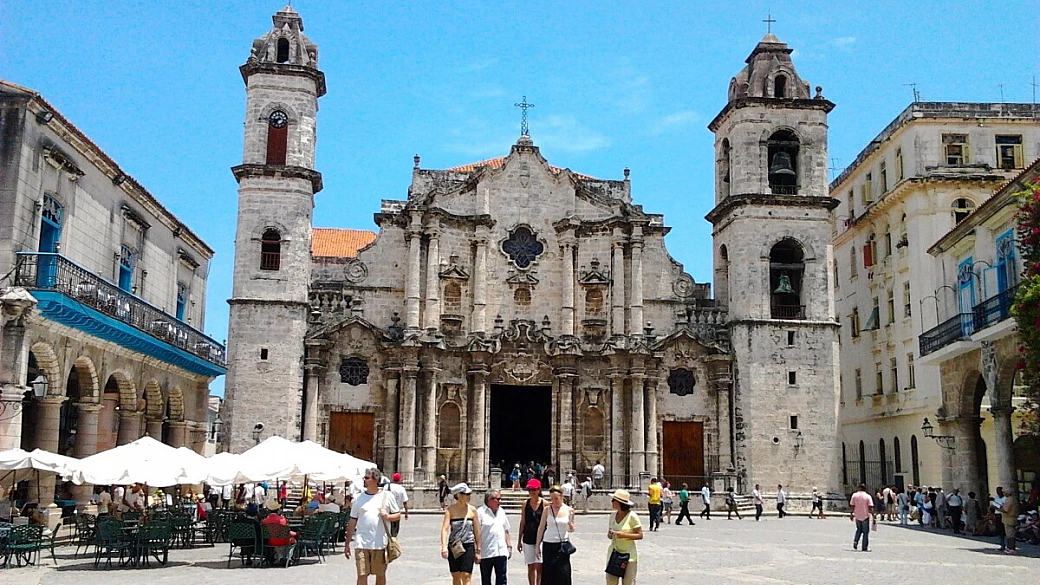 a cuba per un viaggio oltreoceano molto affascinante e low cost