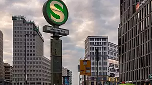 berlino: la città cantiere dal cuore verde