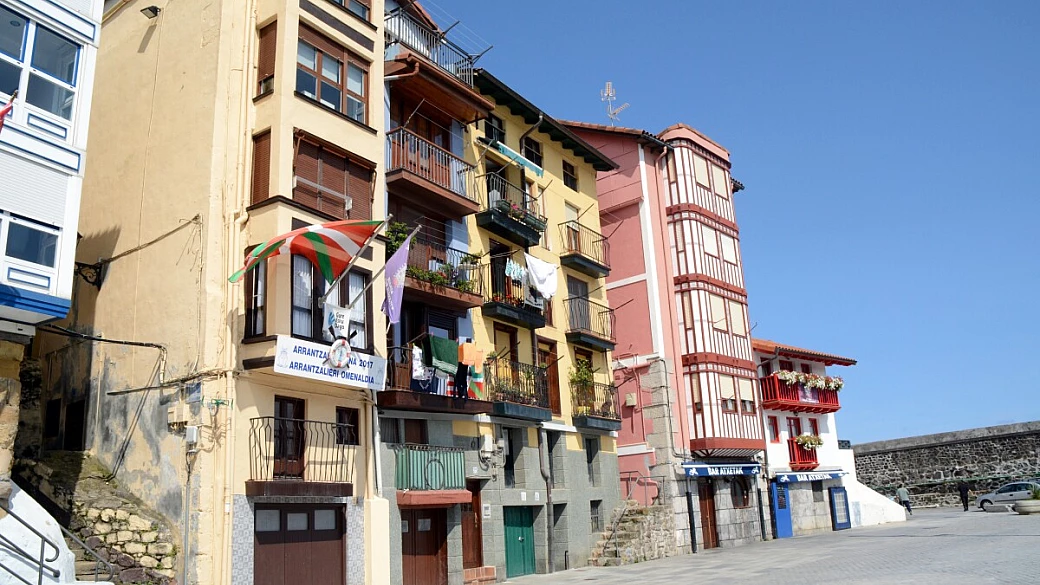 nel capoluogo dei paesi baschi