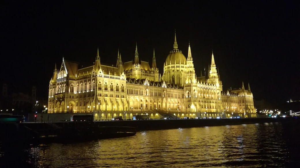 budapest e dintorni: tra le bellezze della città e l'ottima gastronomia