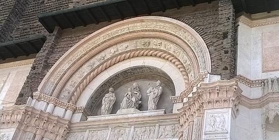 Basilica di San Petronio, particolare della lunetta