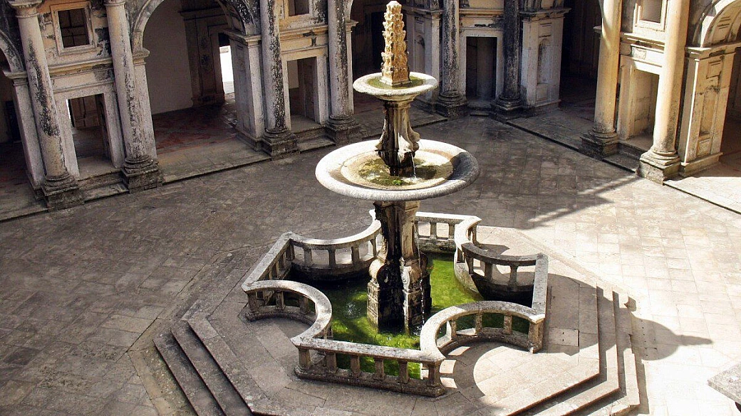 lisbona e dintorni in cinque giorni