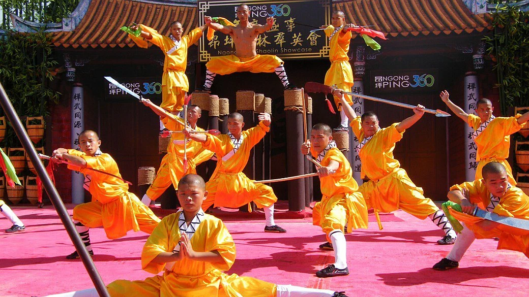 hong kong, dove la tradizione incontra il domani