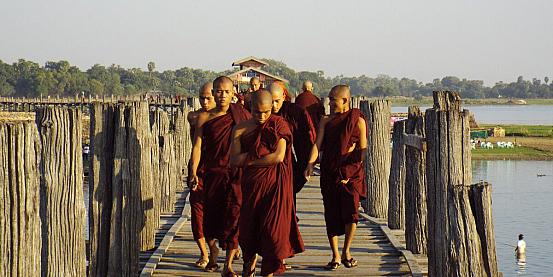 la birmania, un paese che ti lascia un segno nel cuore!