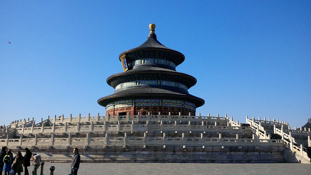 un viaggio nel regno di mezzo