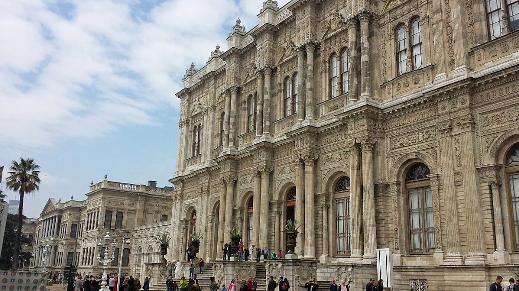 istanbul, metropoli in bilico tra due continenti